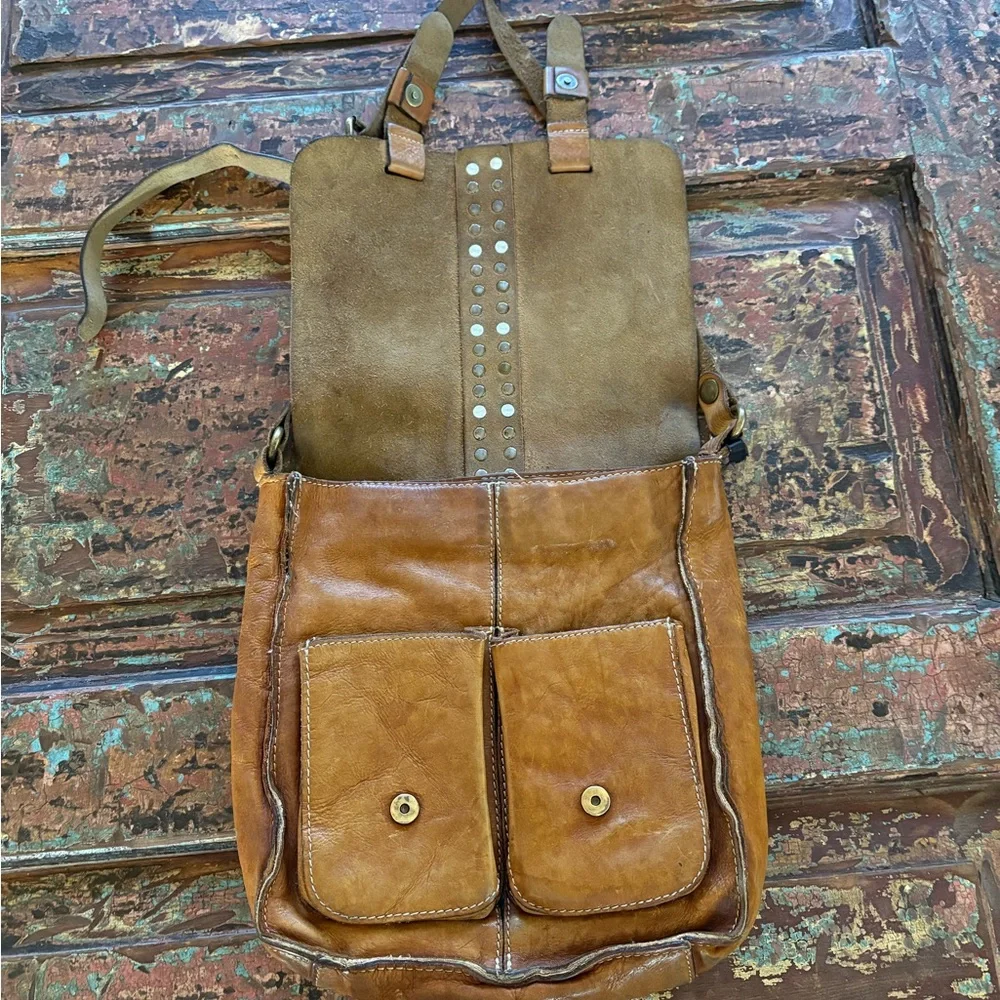 Patricia Nash Tan Leather Studded Messenger Bag - Picture 2 of 6
